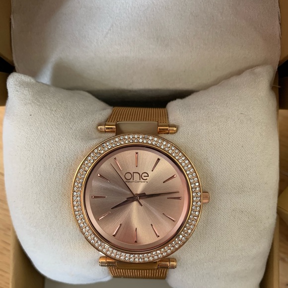 One Lush Rose Gold main image 4